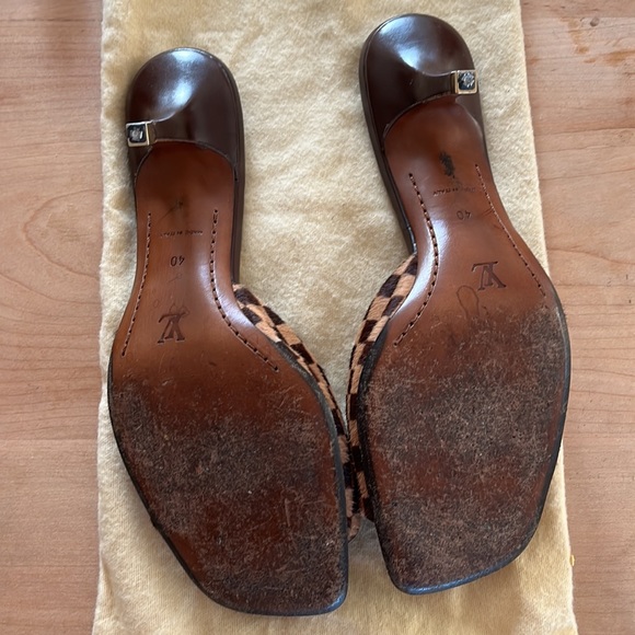 Vintage Louis Vuitton Checkered Kitten Heel - Picture 4 of 5